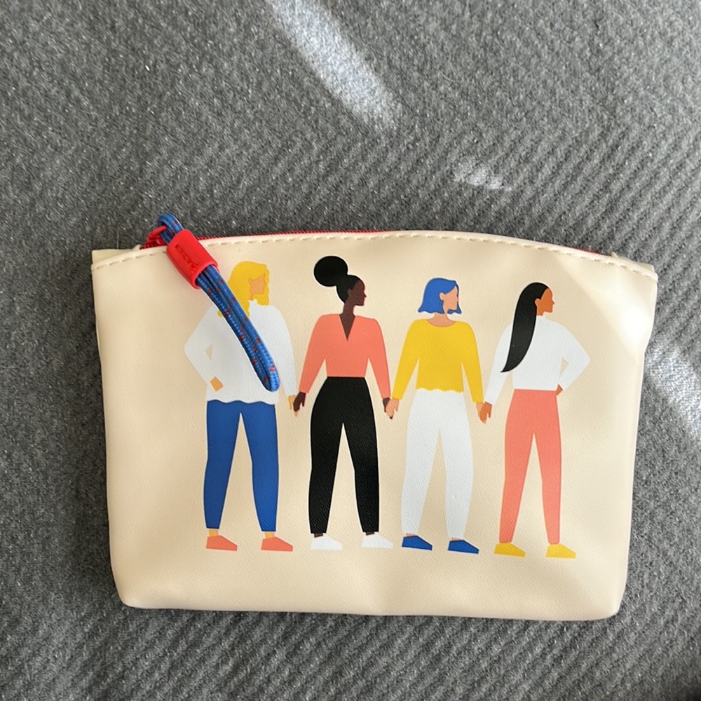 3 different types of Ipsy makeup bags!